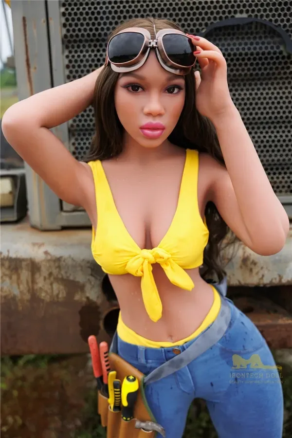 Irontech Dolls Life Size 163cm C-cup TPE Sex Doll Mature Looking American Love Doll Skinny Brown Skin Female Real Doll - Lena view 3