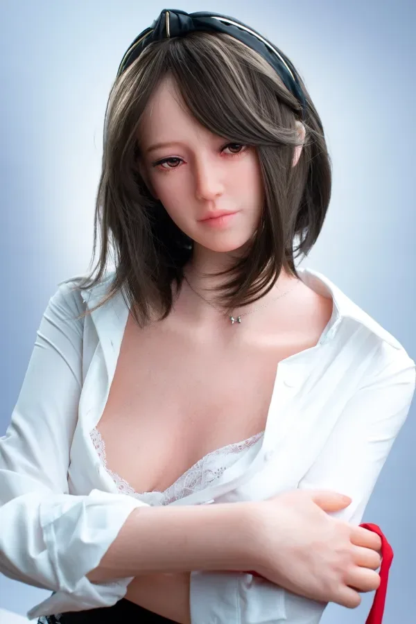 Carina XYcolodoll 163cm Sexy B-cup Small Breasts Japanese Real Doll Platinum Silicone Sex Doll for Male view 2