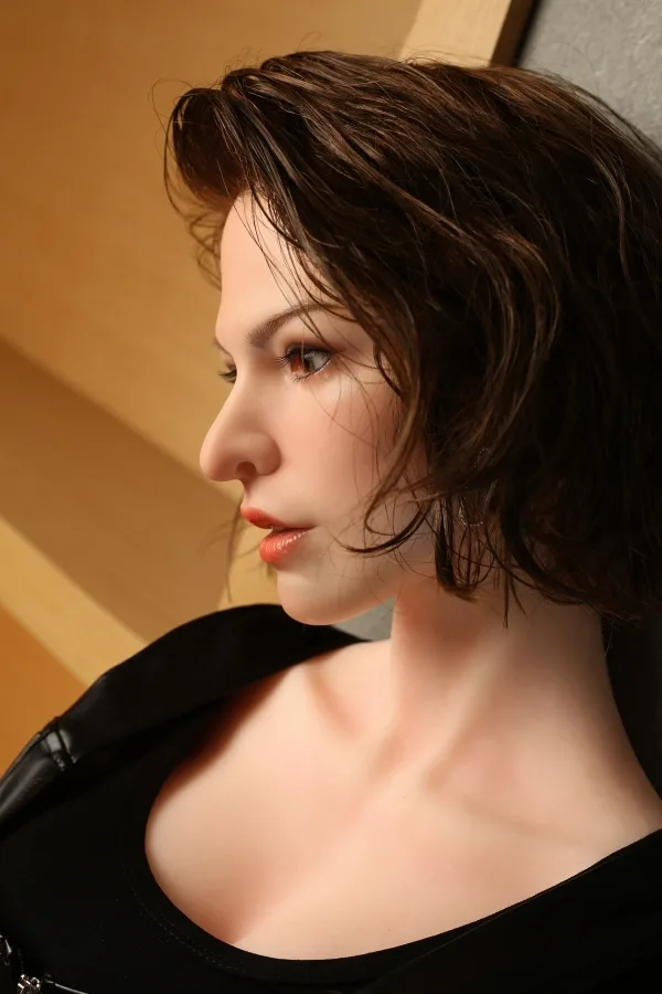 Valeria Silicone Head Gentle Smile Sex Dolls #90 Head MESE Doll Short Hair Mature European Love Doll Medium Breast D cup Real Doll view 3