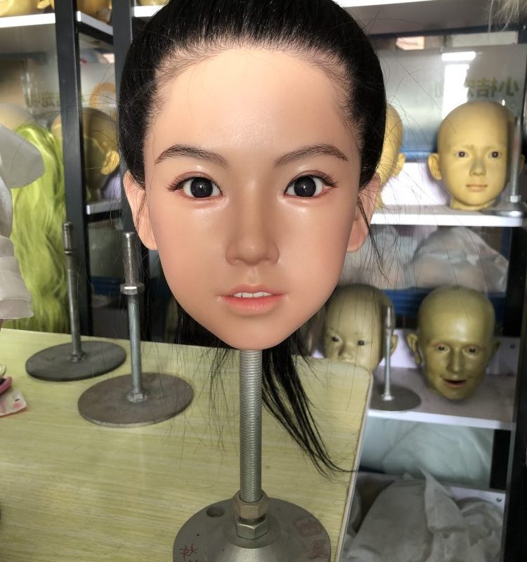 TinyDoll Vivian Hard Silicone Head